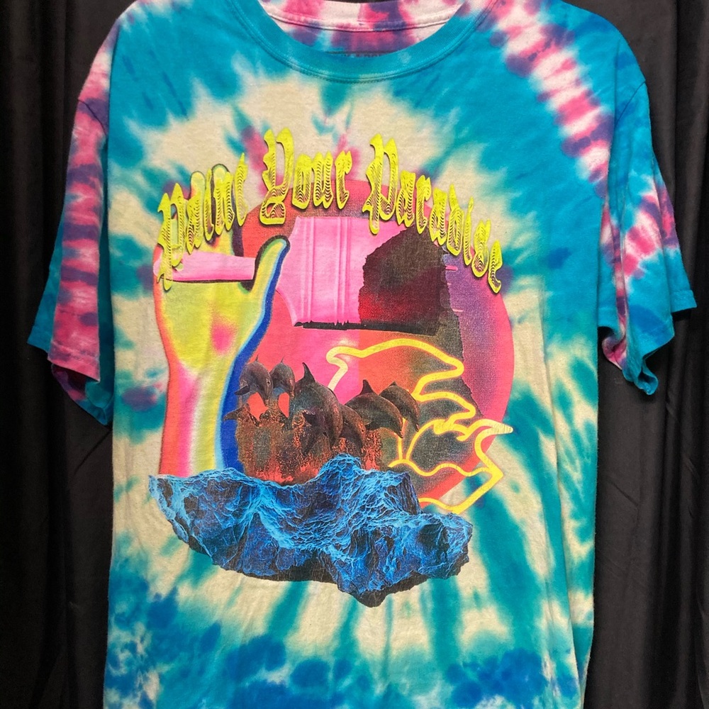 Vintage y2k pink dolphin tie dye T-shirt EDC vibes